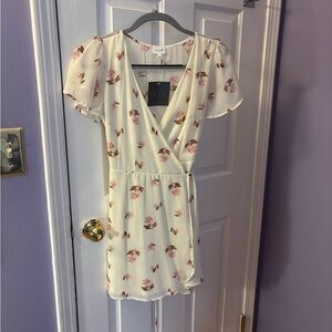 NWT Le Lis Apricot Lane Floral Mini Wrap Dress Small